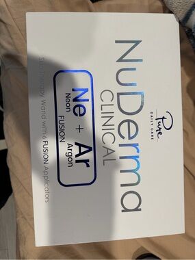 NUDerma Clinical Neon + Argon Skin Therapy Wand — White with Blue Accent